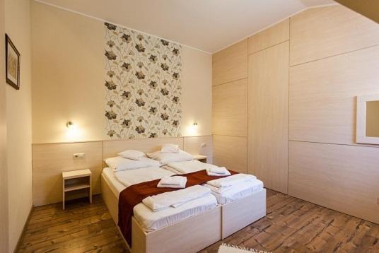 Piroska Csarda Es Panzio Bed & Breakfast Siófok Exterior foto